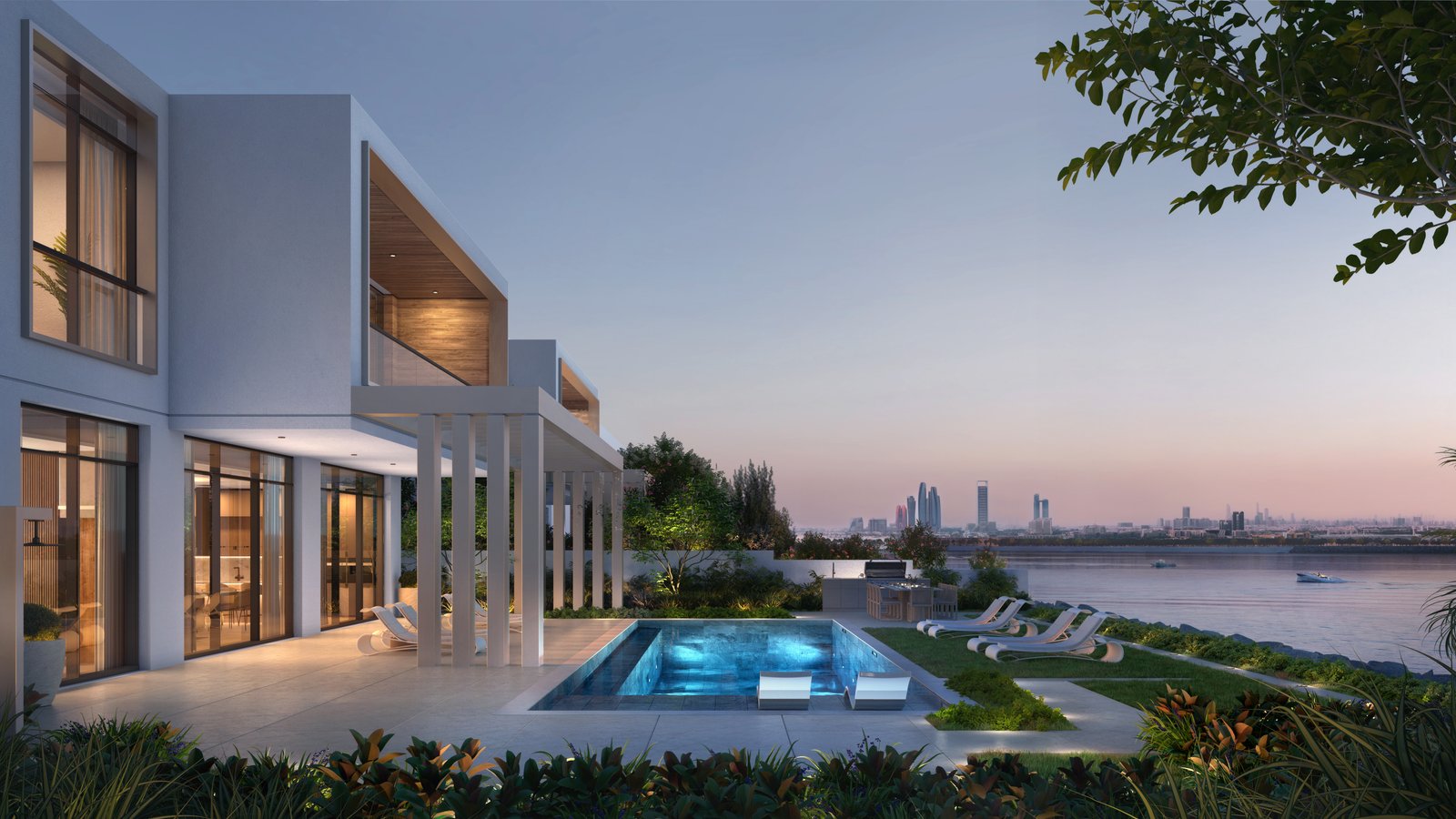 Luxury waterfront vill
